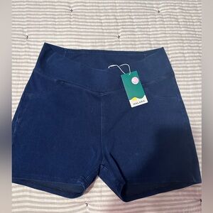 Halara Magic Jean shorts.  XL   New never worn!